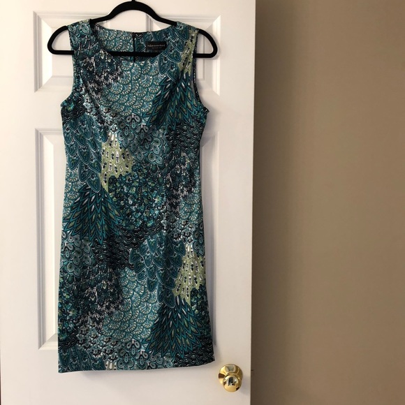Dresses & Skirts - Lovely Dress